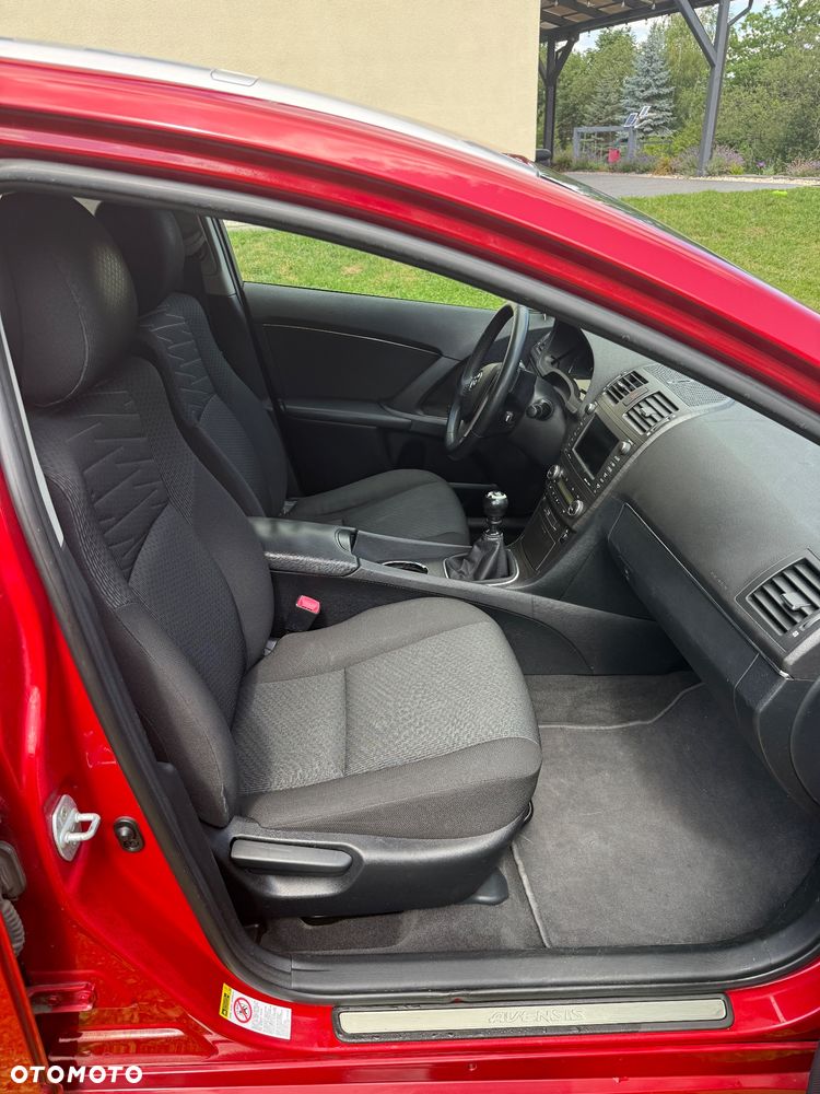 Toyota Avensis 2.2 D-4D Sol Plus NAVI - 7