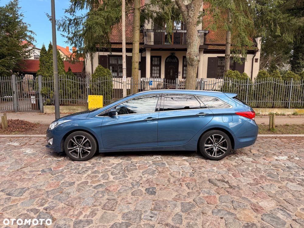 Hyundai i40 i40cw 1.7 CRDi Automatik Fifa World Cup Edition - 3
