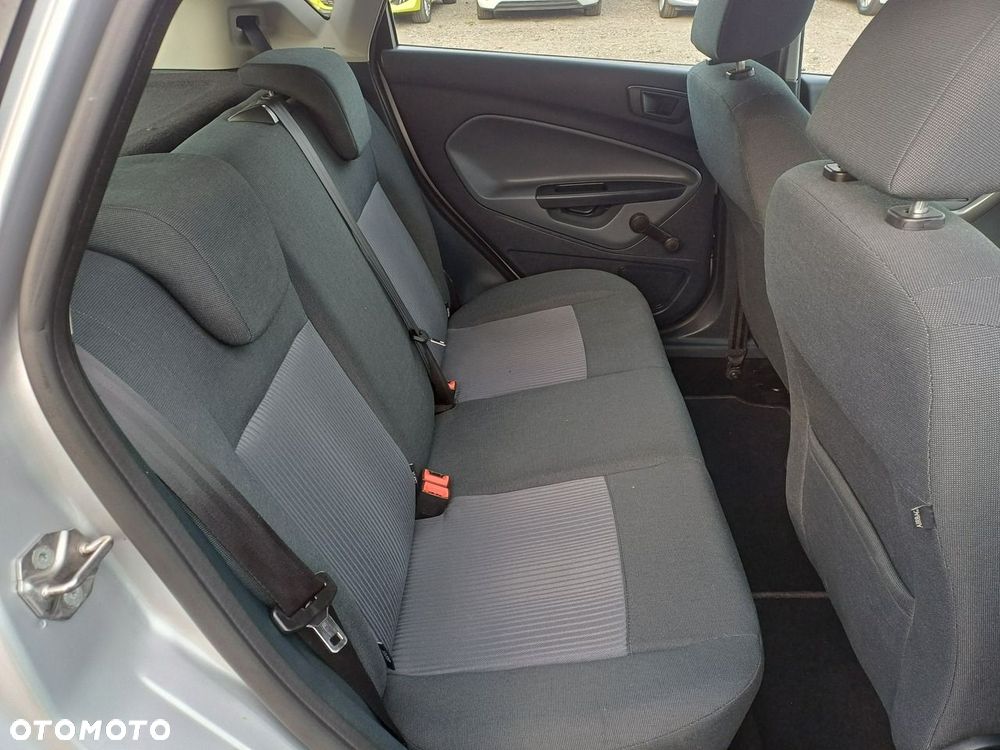 Ford Fiesta 1.25 Silver X - 13