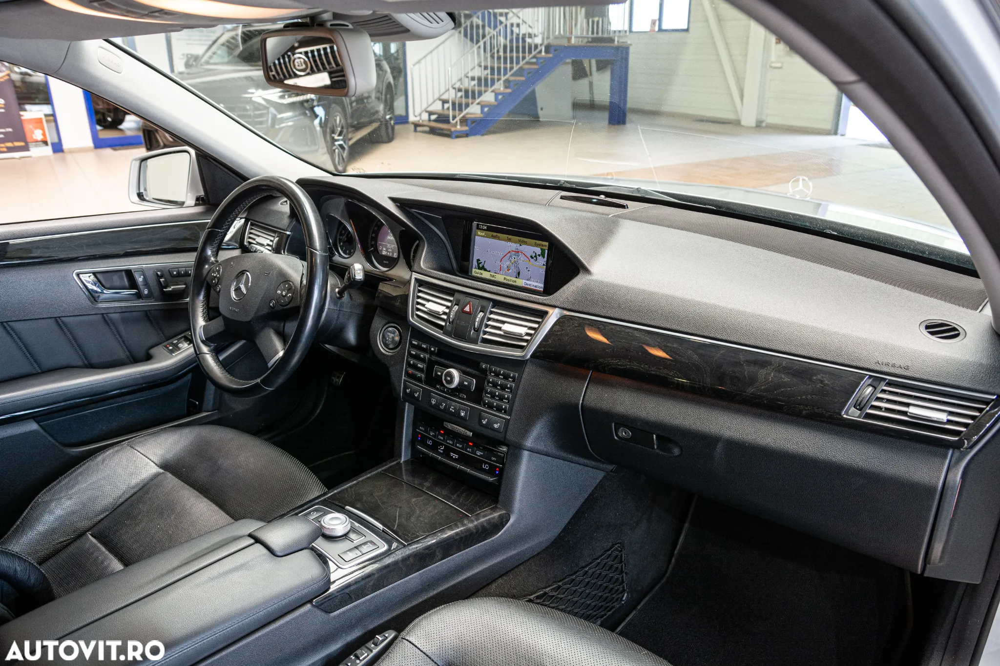 Mercedes-Benz E 300 CDI BlueEfficiency Aut. - 32