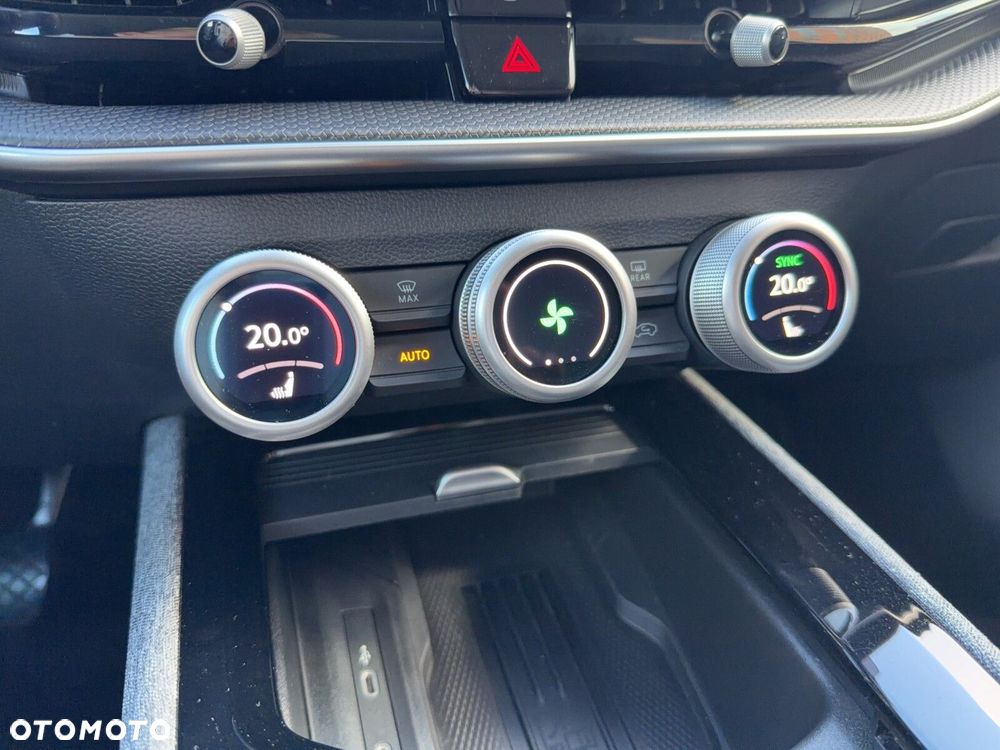 Skoda Superb 1.5 TSI mHEV Selection DSG - 24