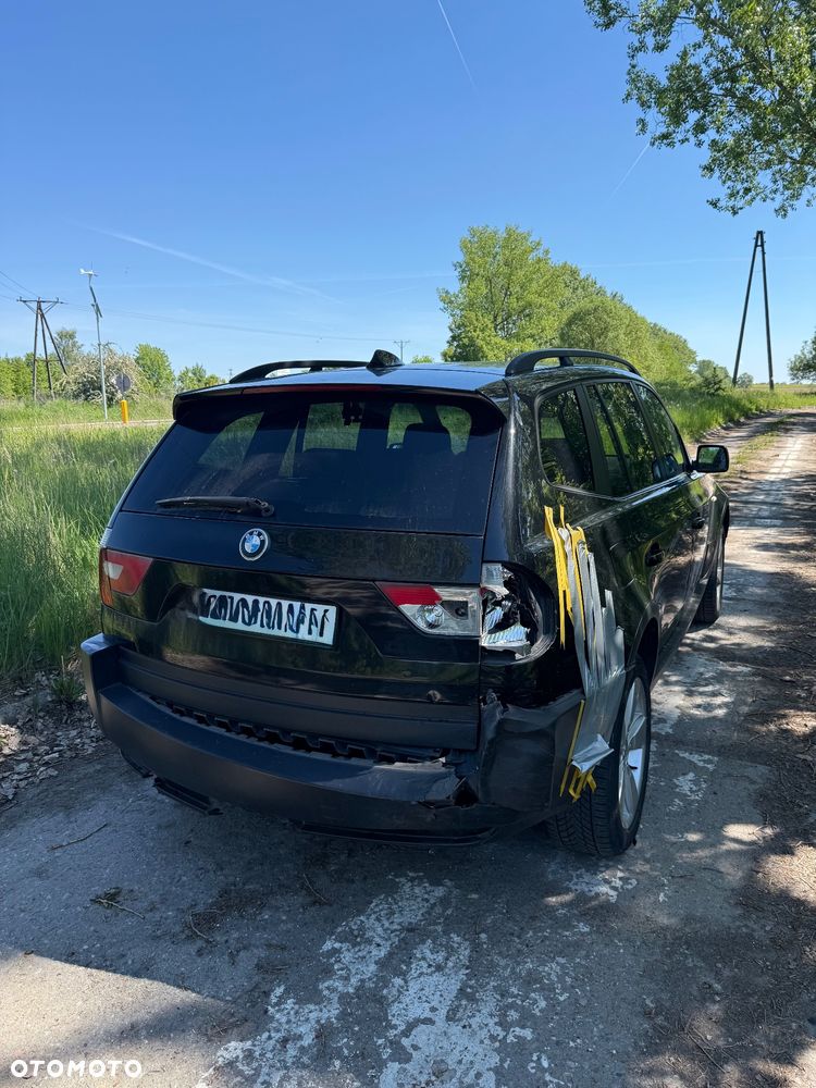 BMW X3 2.0i - 8