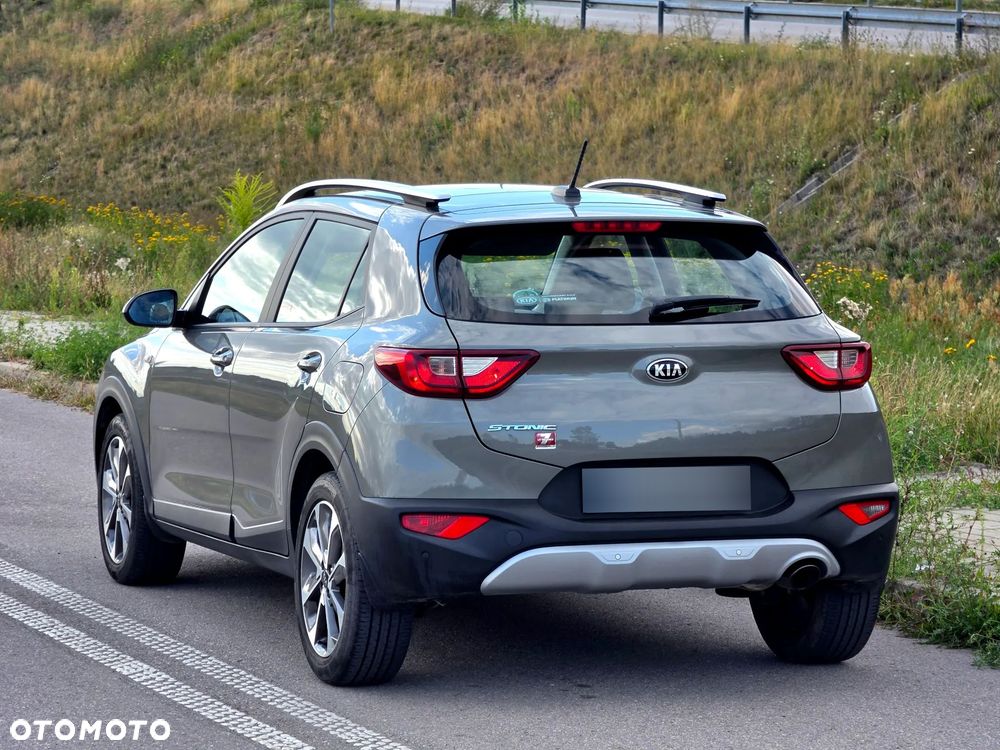 Kia Stonic 1.4 L - 12