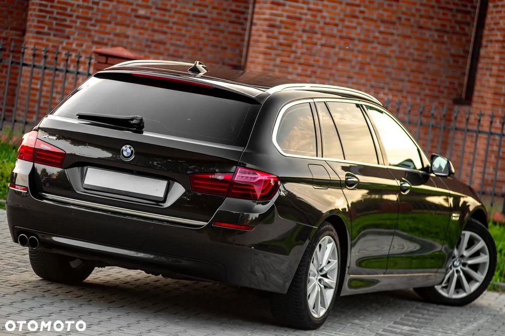BMW Seria 5 530d Sport-Aut Luxury Line - 19