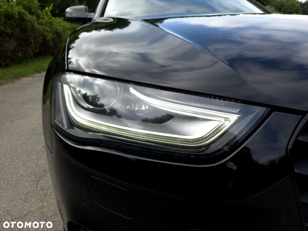 Audi A4 Avant 2.0 TDI S tronic - 24
