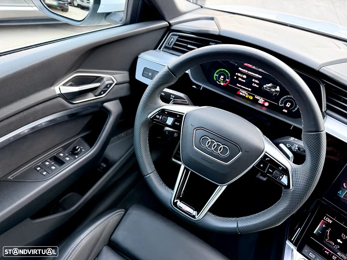 Audi Q8 e-Tron 50 quattro S line - 16
