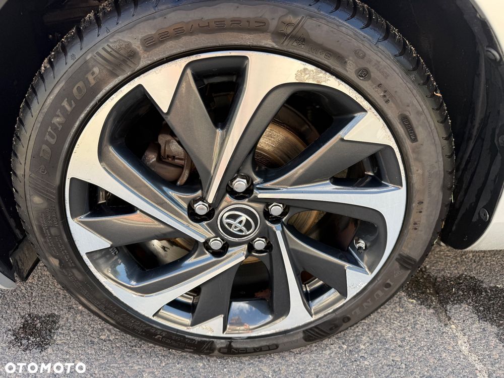 Toyota Auris Hybrid 135 Prestige - 22