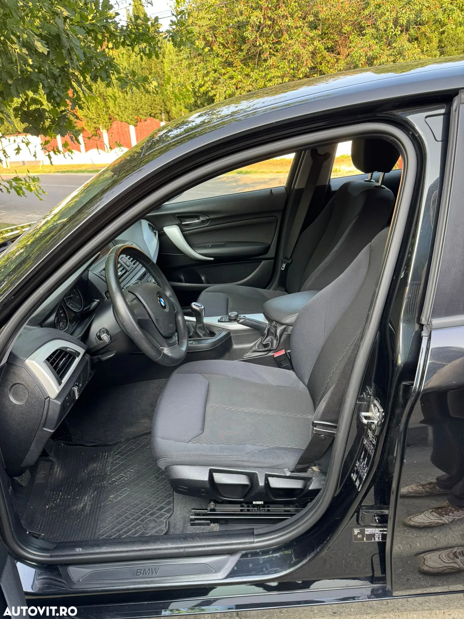 BMW Seria 1 116d - 19