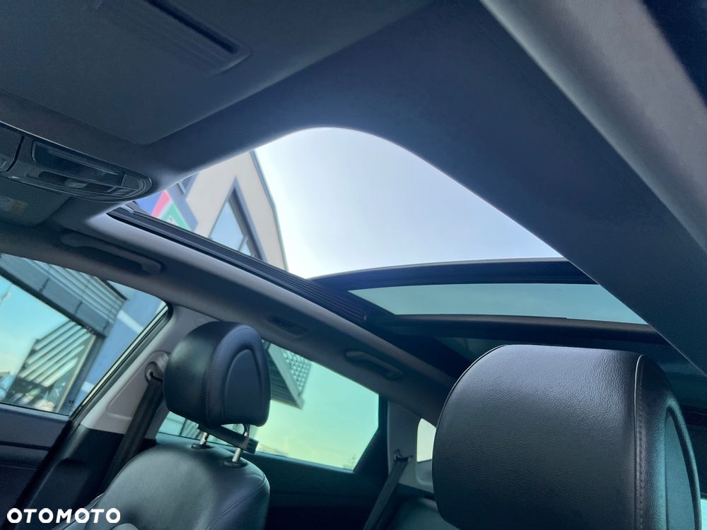 Hyundai Tucson blue 1.7 CRDi 2WD Style - 16