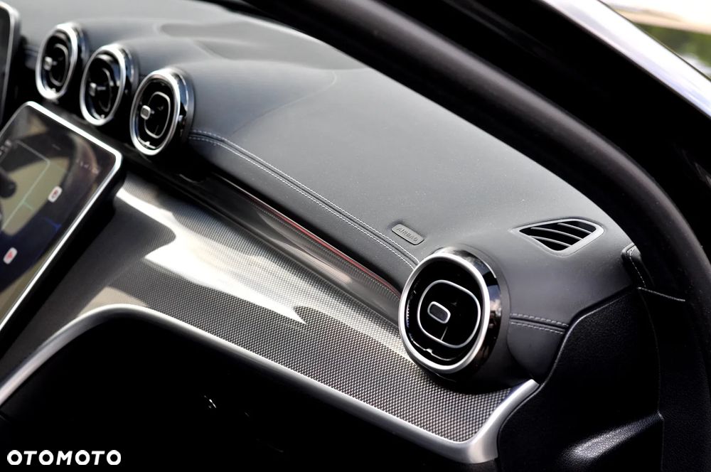 Mercedes-Benz Klasa C 200 9G-TRONIC AMG Line - 23
