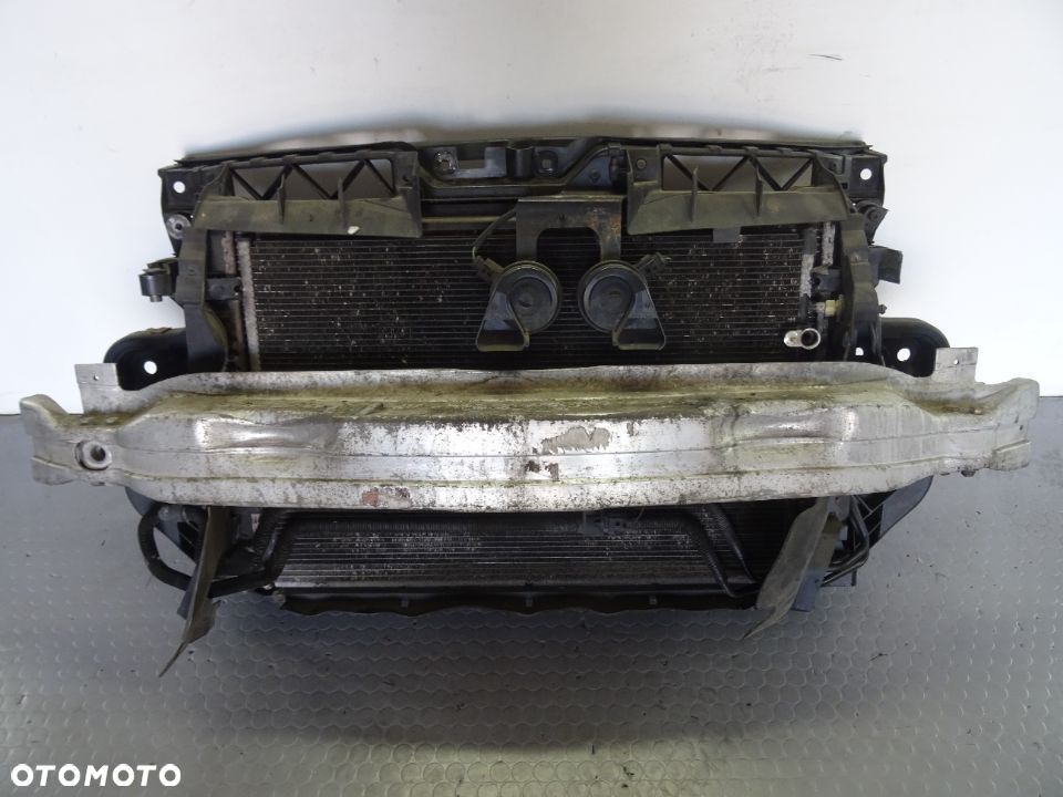 pas przedni wzmocnienie chlodnice 5.2 FSI V10 Audi A6 C6 S6 czesci - 1