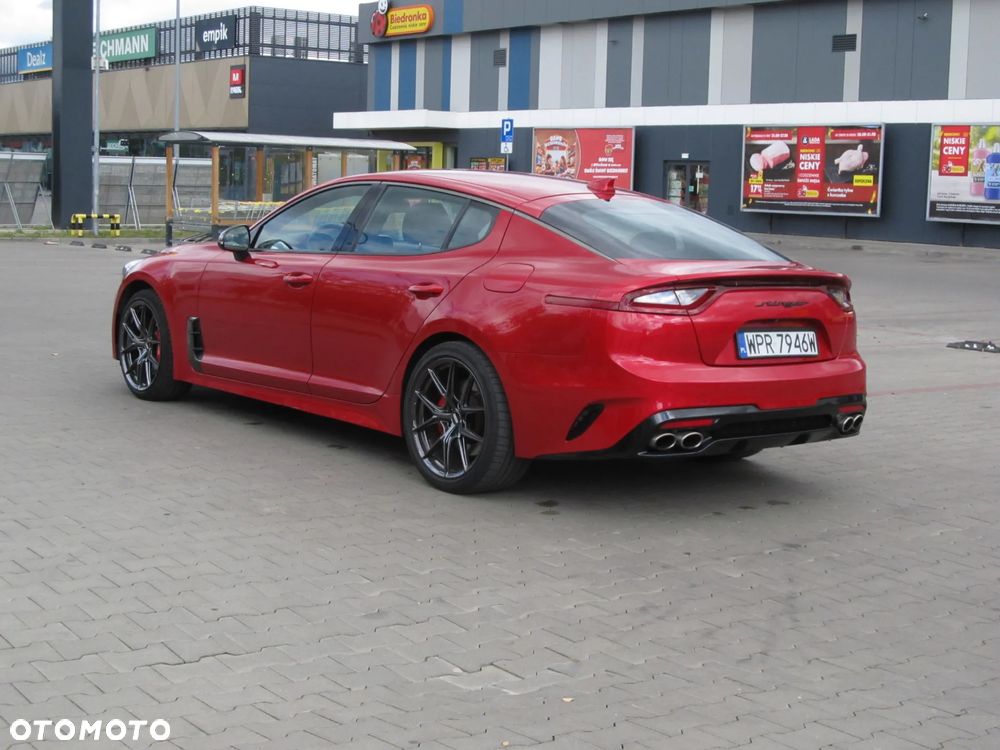 Kia Stinger - 4