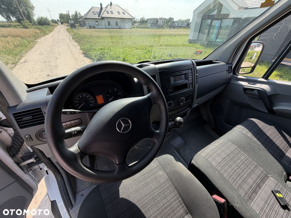 Mercedes-Benz SPRINTER - 2