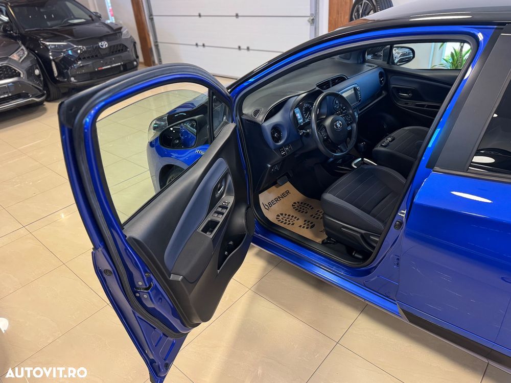 Toyota Yaris 1.5 VVT-i HSD Bi-Tone R&B - 8