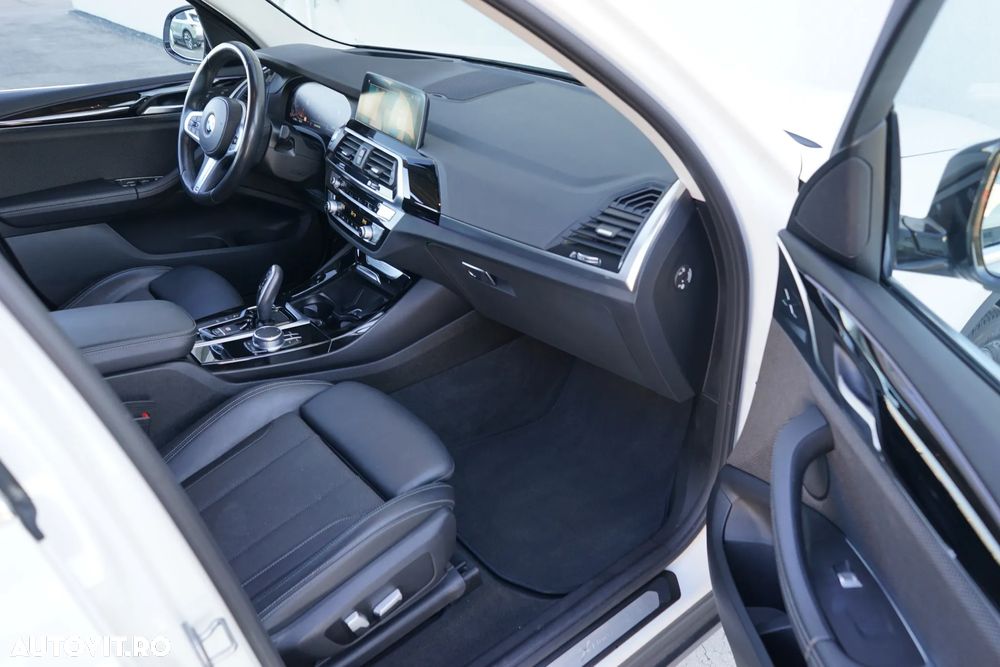 BMW X3 xDrive20d AT MHEV - 35