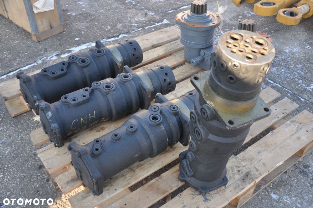 KOLUMNA OBROTU NEW HOLLAND 71447820 NOWA !!! - 4