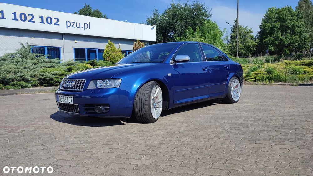 Audi A4 Limousine - 3