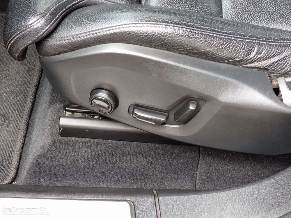 Volvo XC 60 2.0 D4 Inscription Geartronic - 28