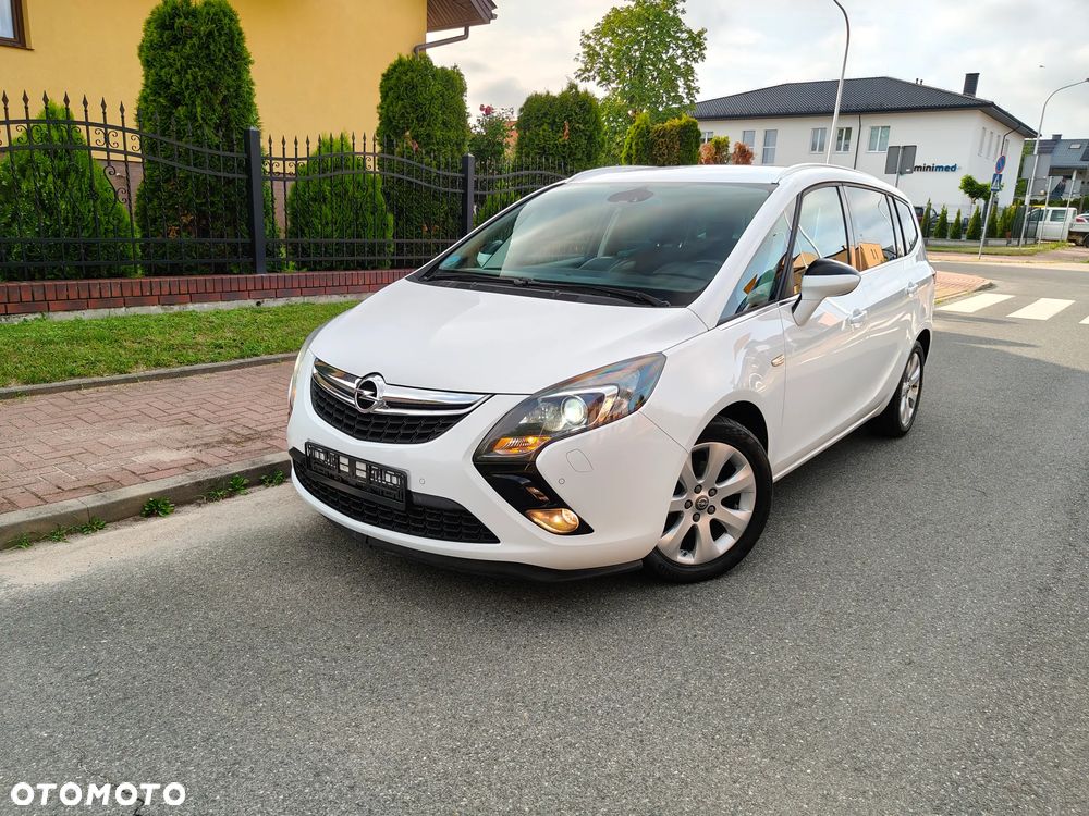 Opel Zafira - 10