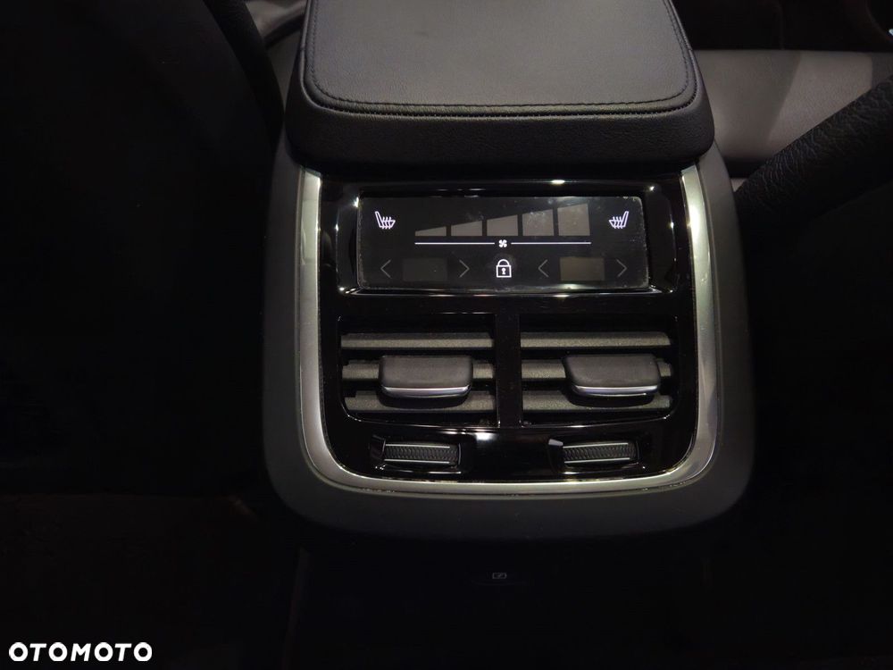 Volvo S90 - 27