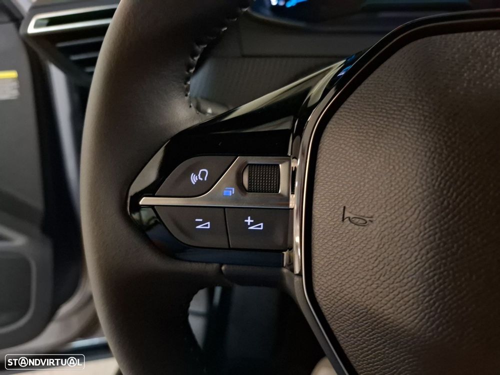 Peugeot e-2008 54 kWh Style - 16