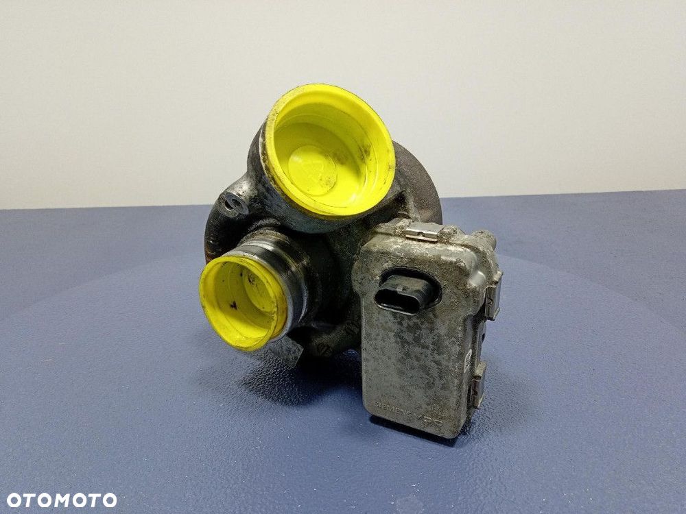 MERCEDES W204 LIFT 2.1 CDI 120KM TURBOSPRĘŻARKA A6510900086 651.913 - 1