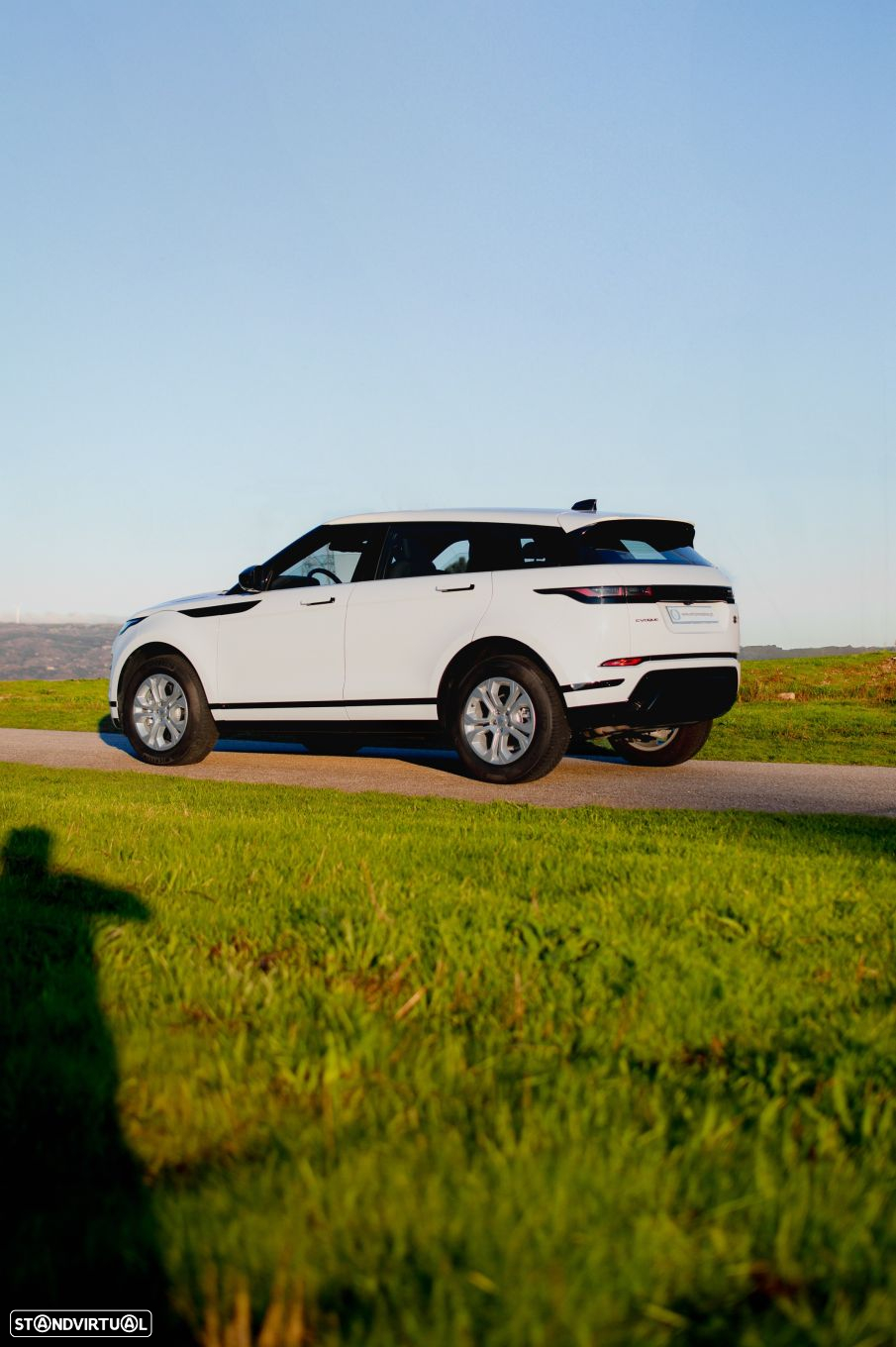 Land Rover Range Rover Evoque 2.0 D150 AWD R-Dynamic Auto - 25