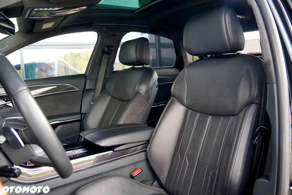 Audi S8 - 14