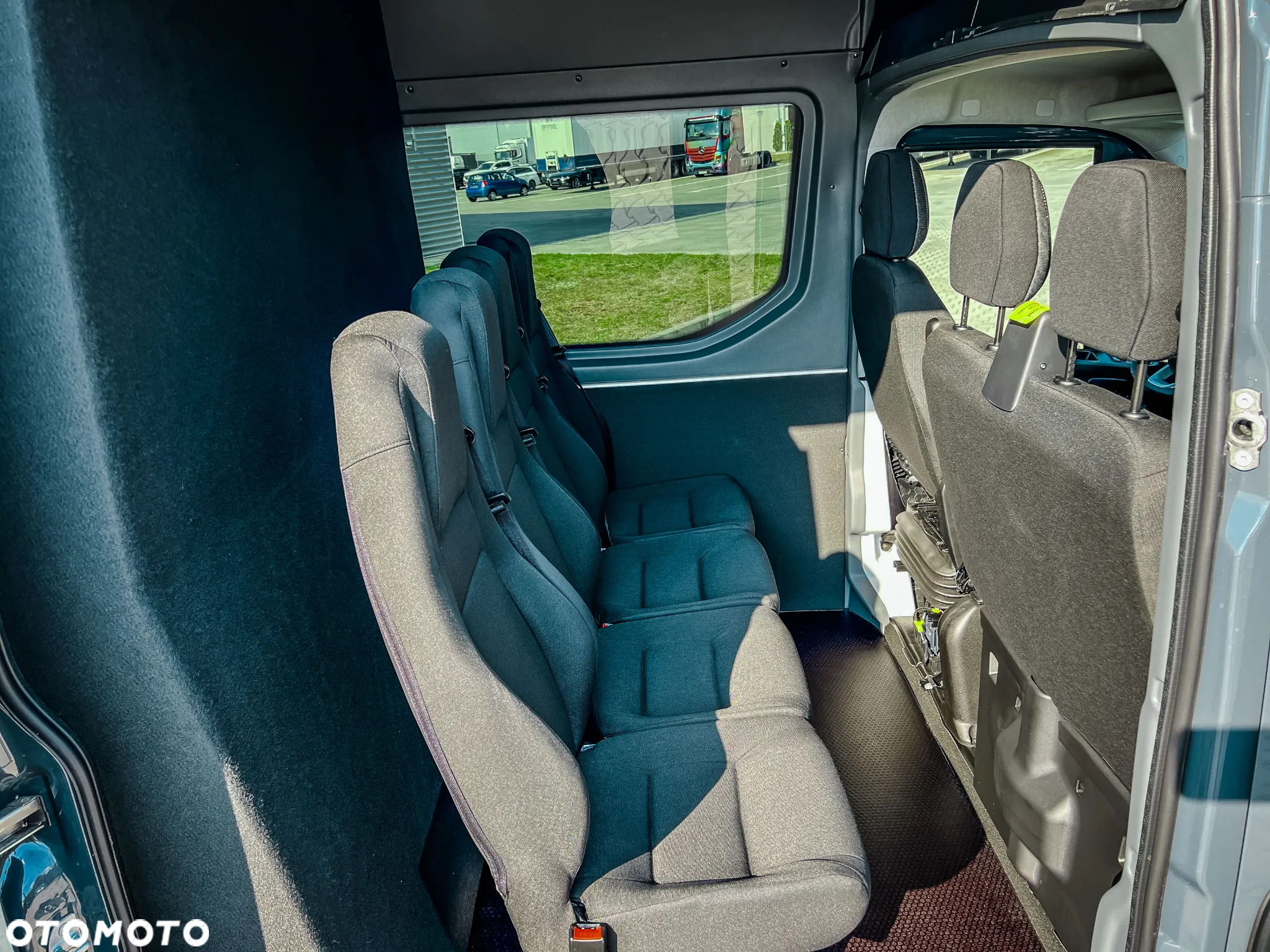 Iveco Daily 35S18HV , 3.0L - 180KM ,Brygadowy, 7 osób, Brygadówka - 13