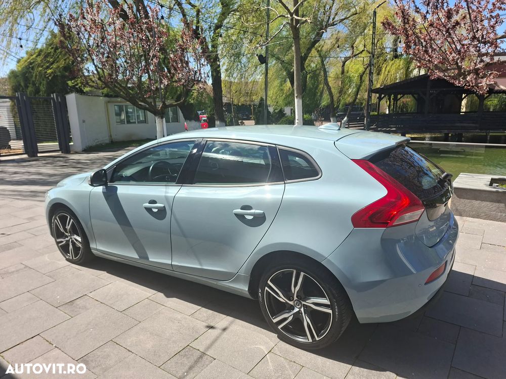 Volvo V40 D2 - 7