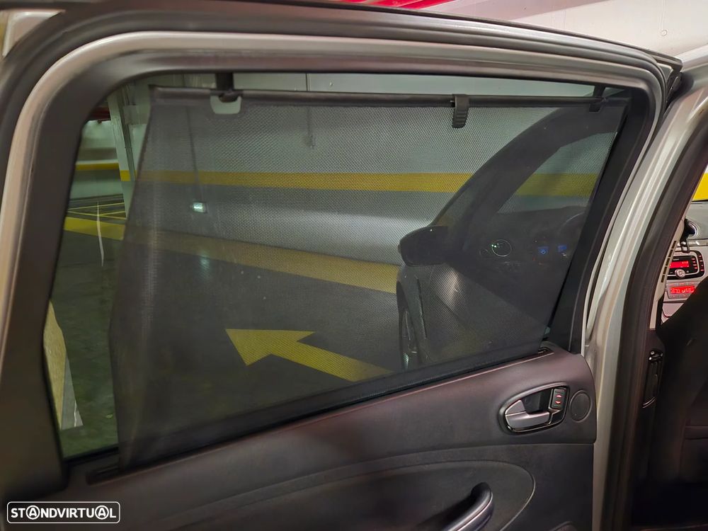 Ford S-Max 2.0 TDCi Titanium 7L - 28