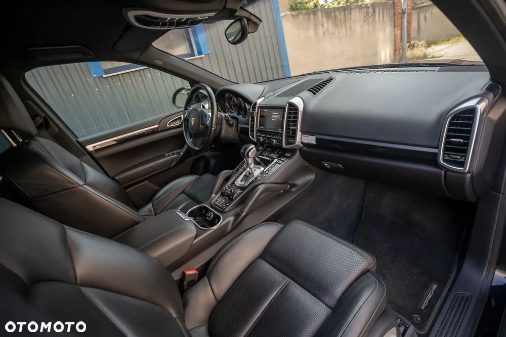 Porsche Cayenne Platinum Edition - 21