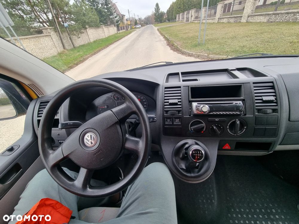 Volkswagen T5 - 21