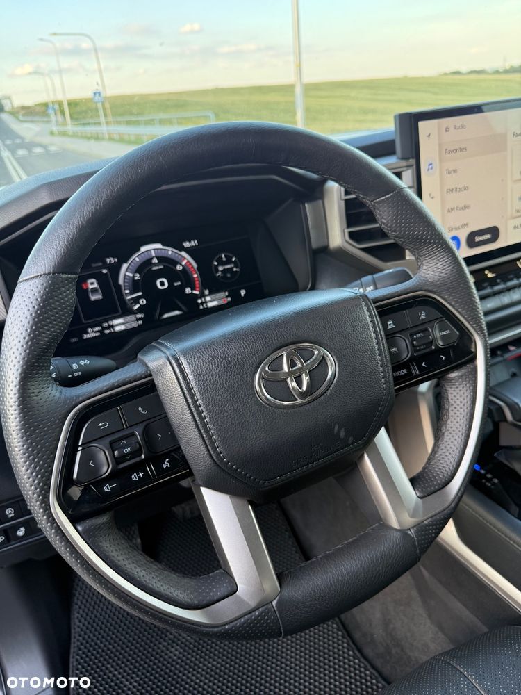 Toyota Tundra - 24