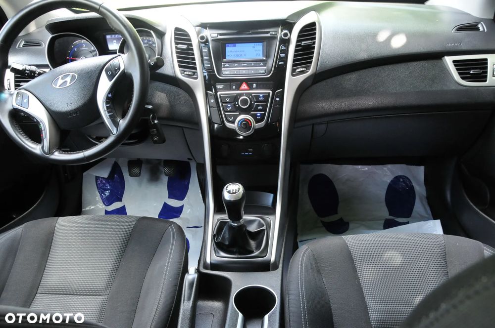 Hyundai i30 1.4 CRDi Classic + - 14