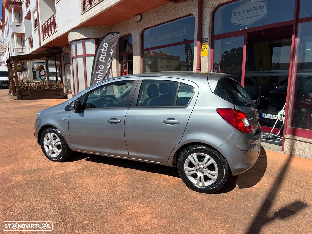 Opel Corsa 1.2 Cosmo - 13