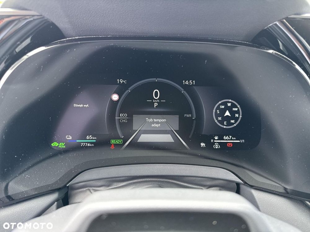 Lexus RX 450h+ Omotenashi - 17