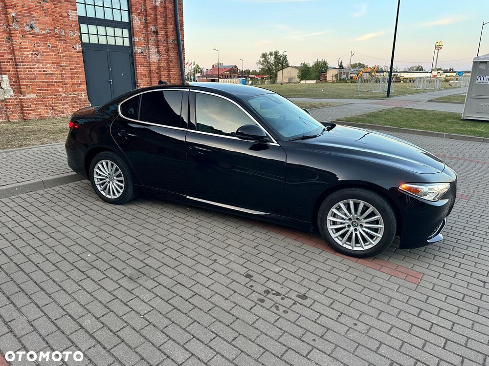 Alfa Romeo Giulia 2.0 Turbo 16V AT8-Q4 Sprint - 5