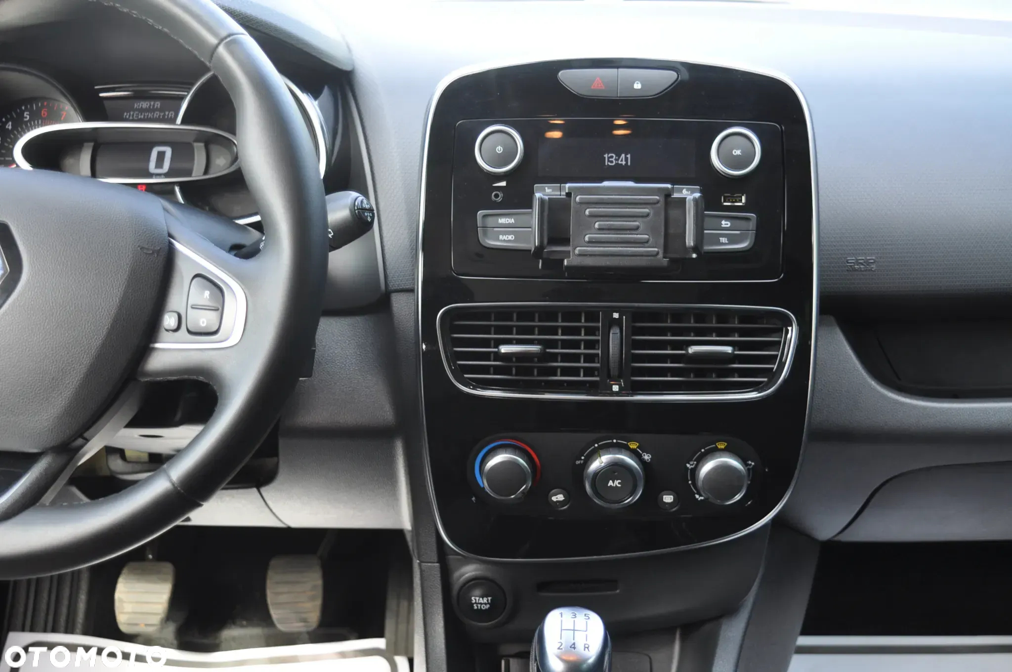 Renault Clio (Energy) TCe 75 Start & Stop LIMITED - 31