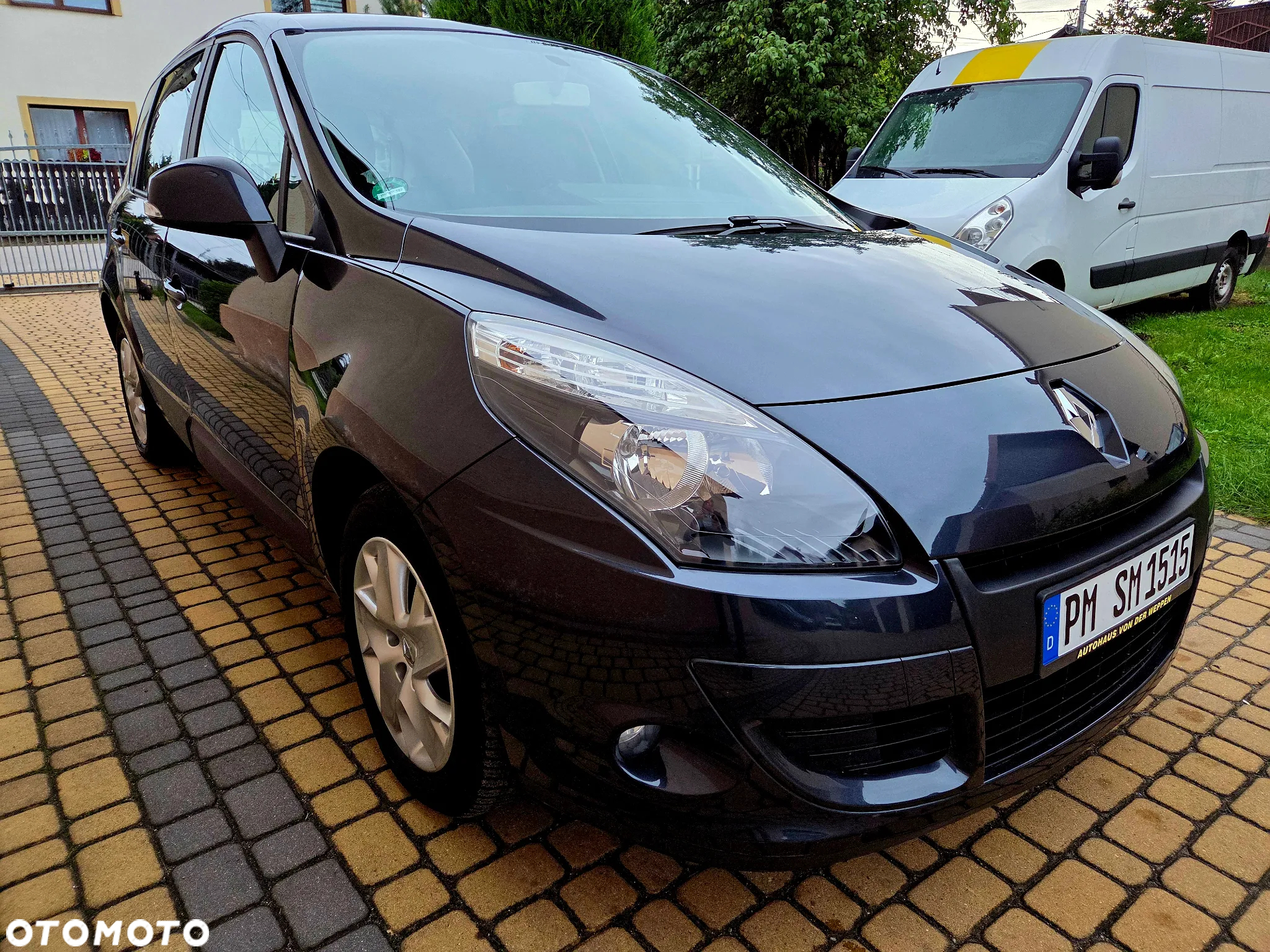 Renault Scenic 1.6 16V 110 TomTom Edition - 12