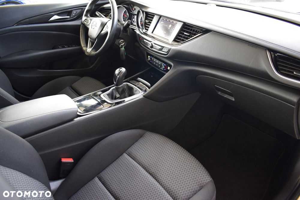 Opel Insignia - 14
