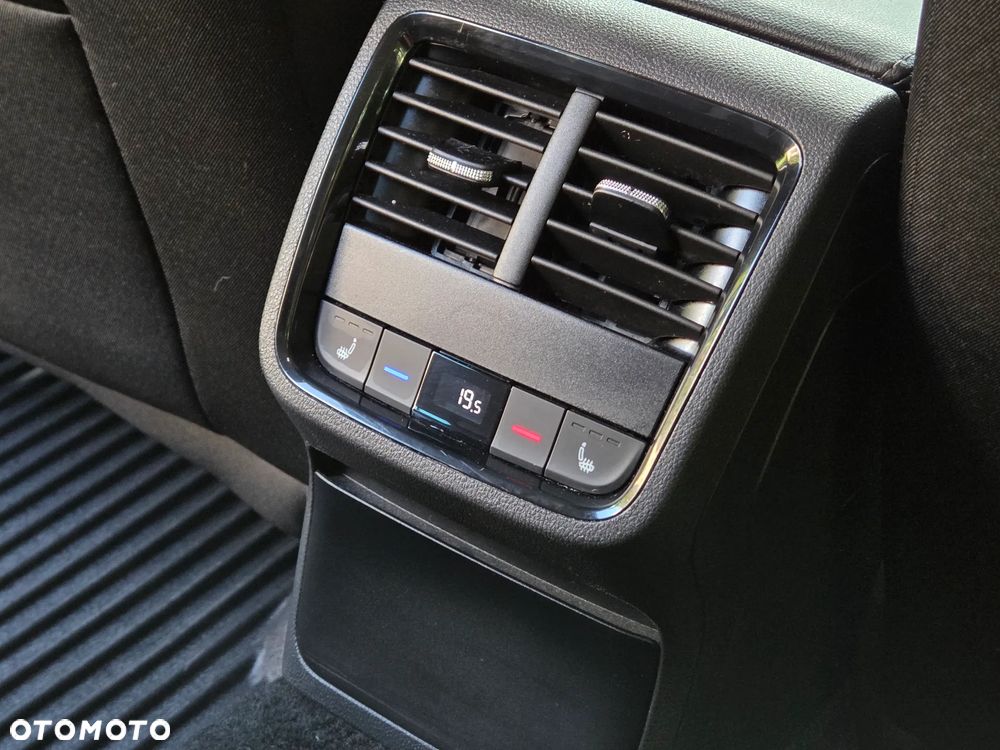 Skoda Octavia 2.0 TDI DSG Edition - 23