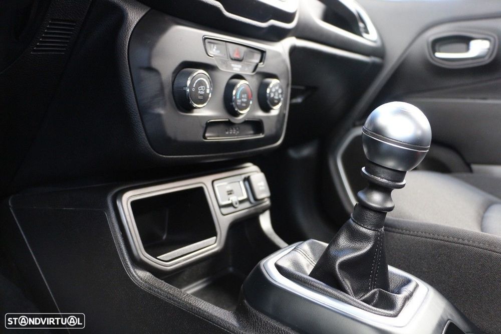 Jeep Renegade 1.0 T Sport - 25