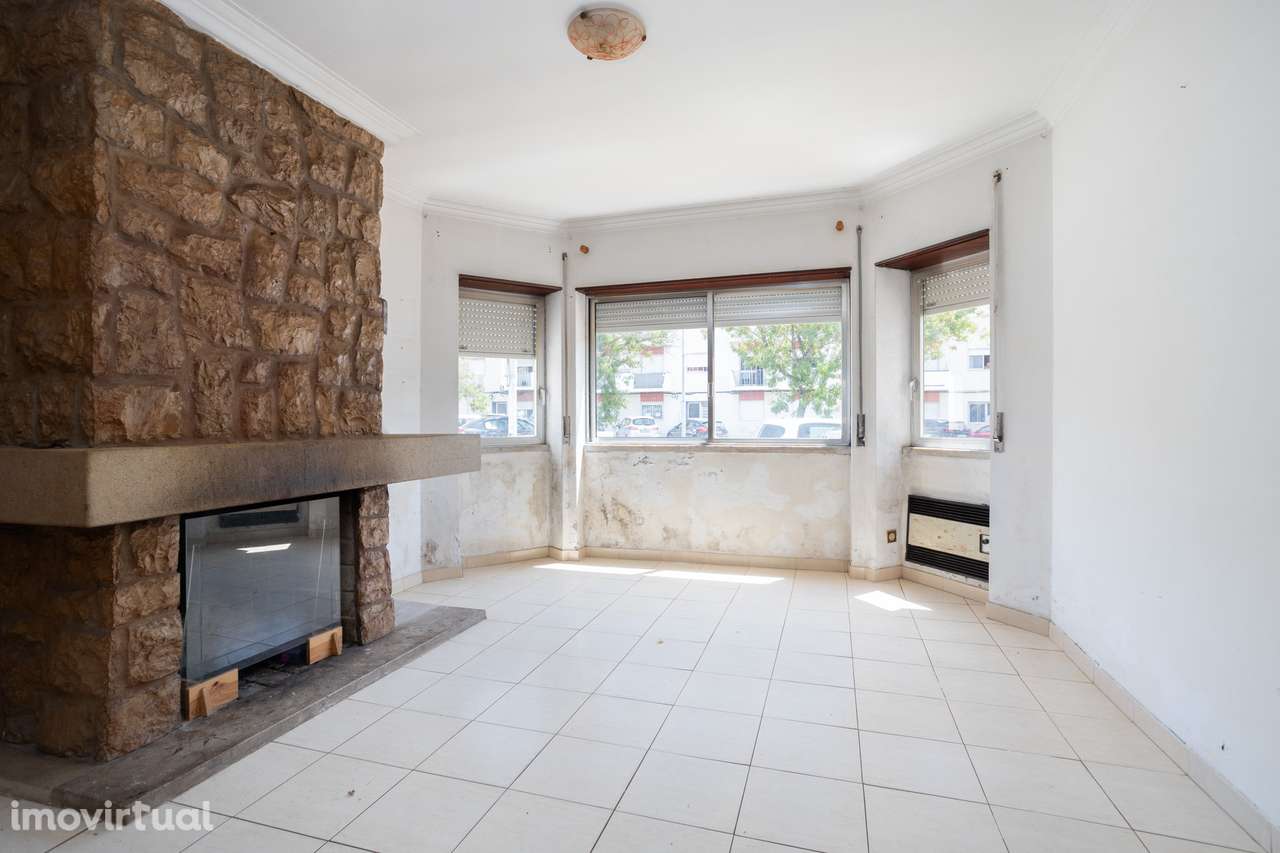 MONTIJO HOUSE - Moradia T5 - para remodelação - Grande imagem: 2/37