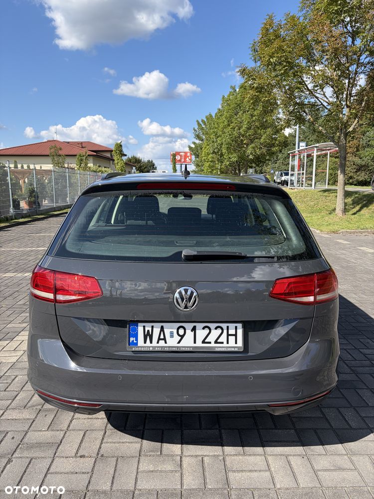 Volkswagen Passat 1.6 TDI (BlueMotion Technology) Comfortline - 9