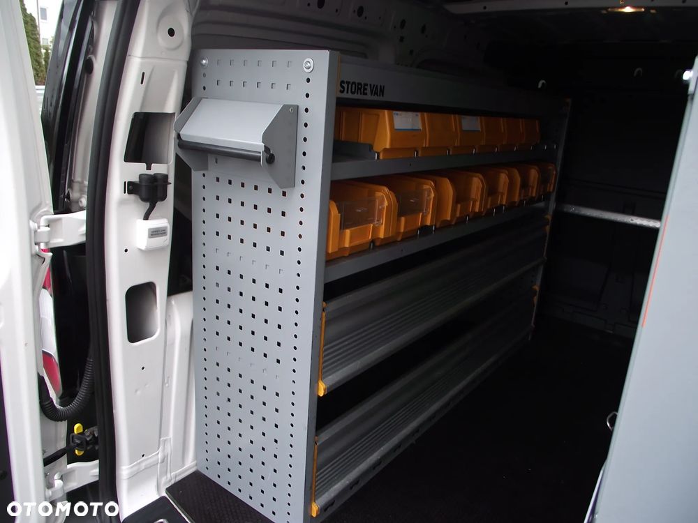 Volkswagen CADDY MAXI - 29