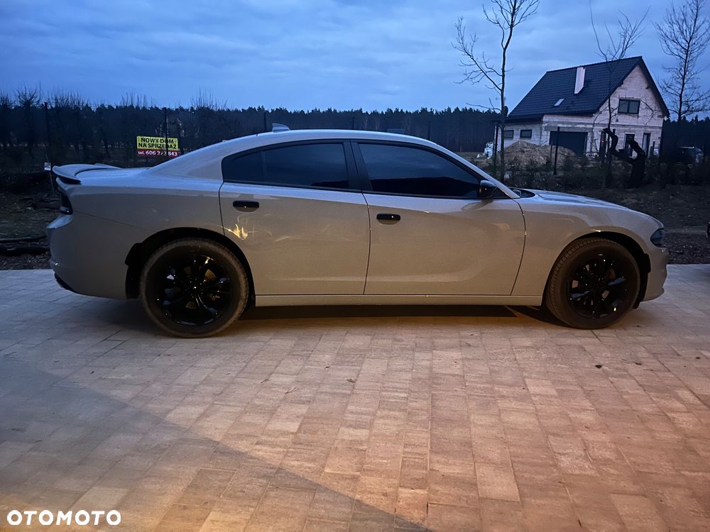 Dodge Charger - 7