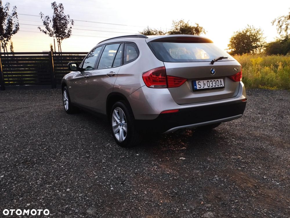 BMW X1 sDrive18d - 12