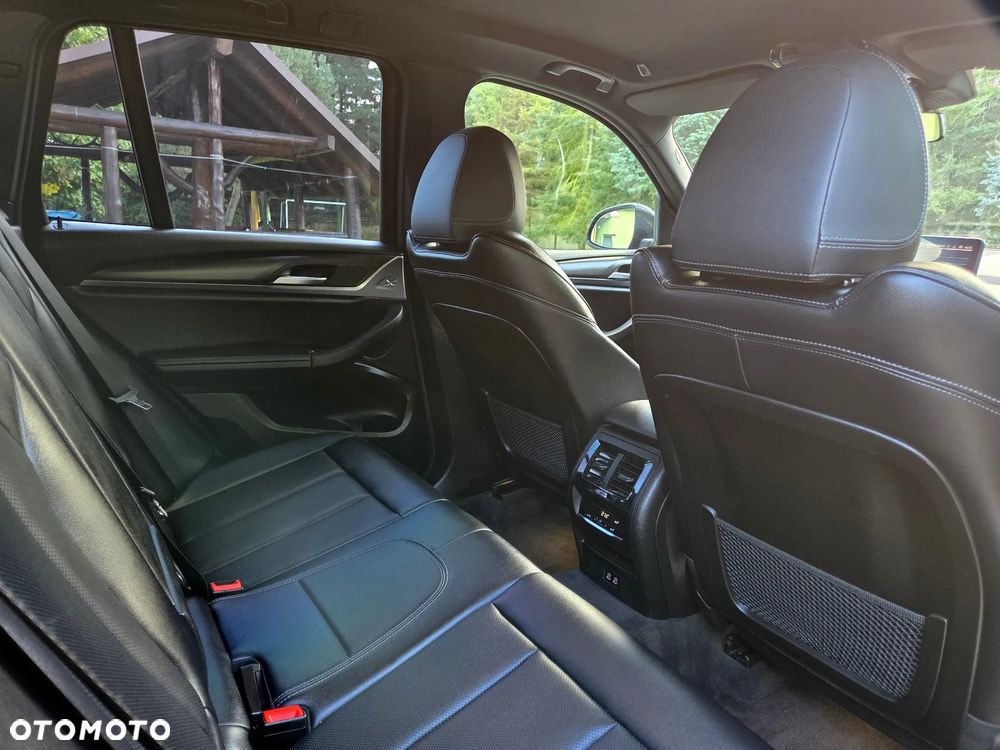 BMW X3 xDrive30e M Sport Edition - 27