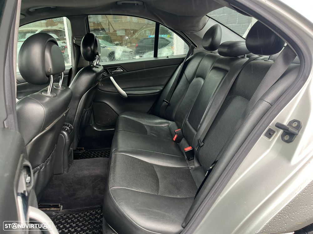 Mercedes-Benz C 200 CDi Avantgarde 122 - 11